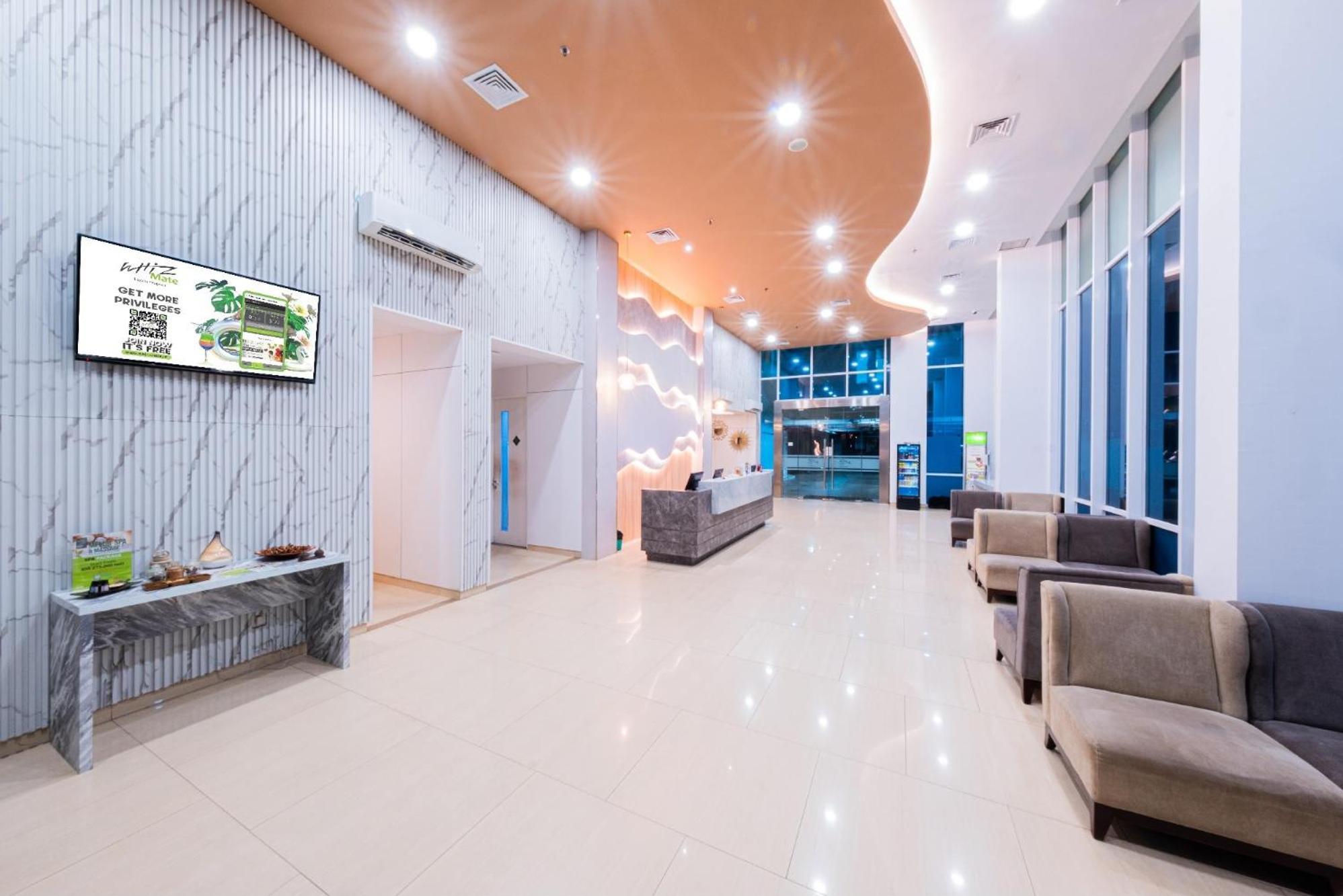 Whiz Prime Hotel Balikpapan Exteriér fotografie