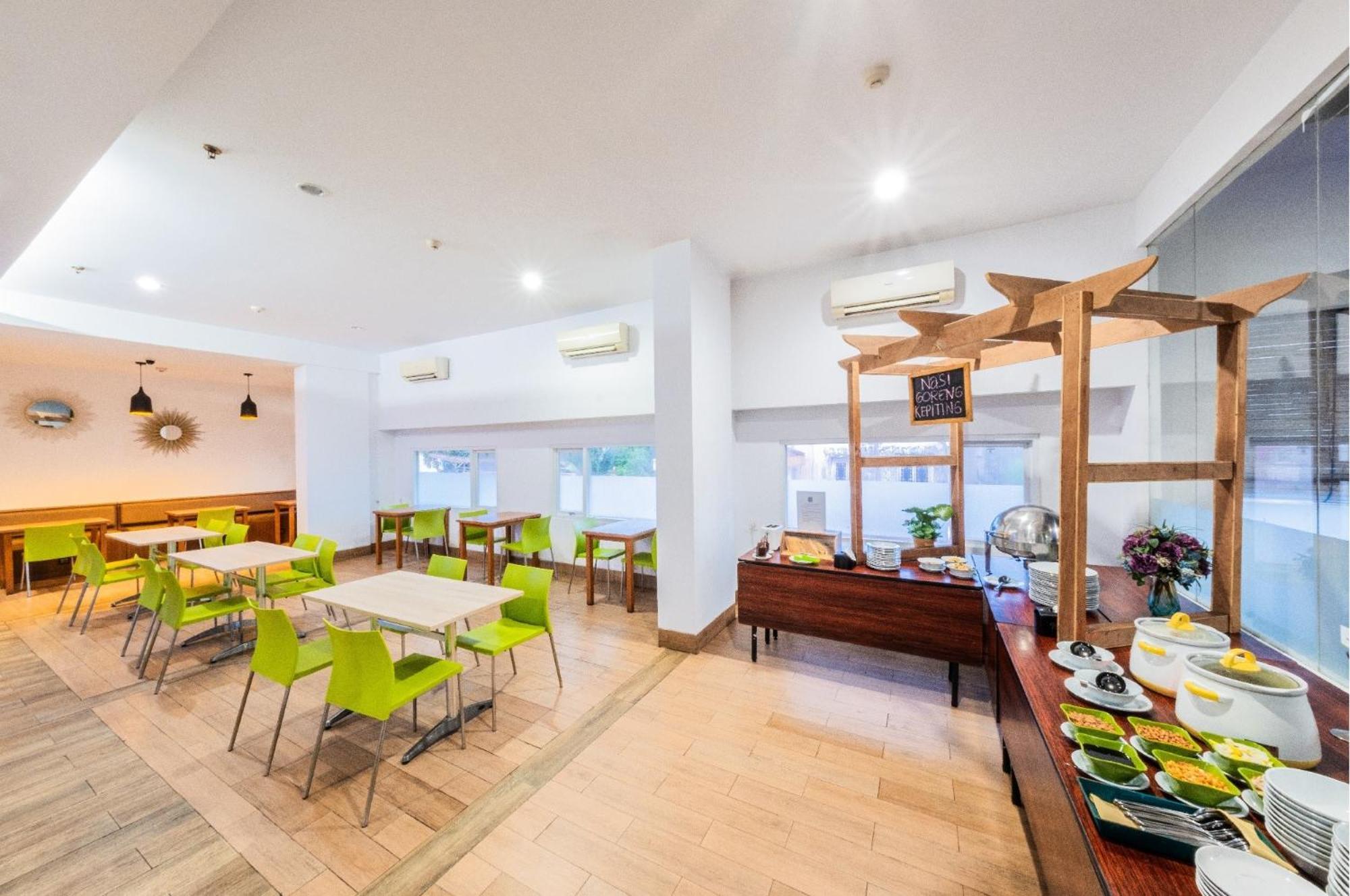 Whiz Prime Hotel Balikpapan Exteriér fotografie