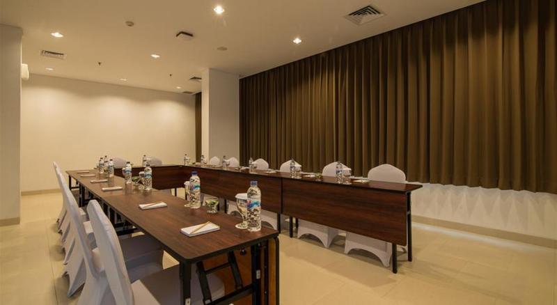 Whiz Prime Hotel Balikpapan Exteriér fotografie