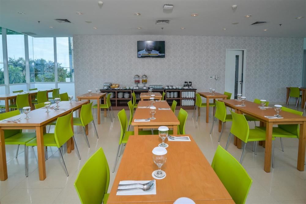 Whiz Prime Hotel Balikpapan Exteriér fotografie
